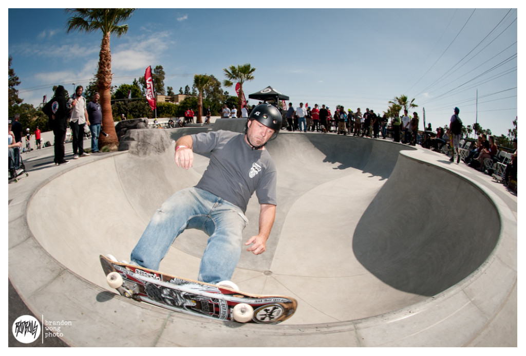Dave Kindstrand vans off the wall skatepark